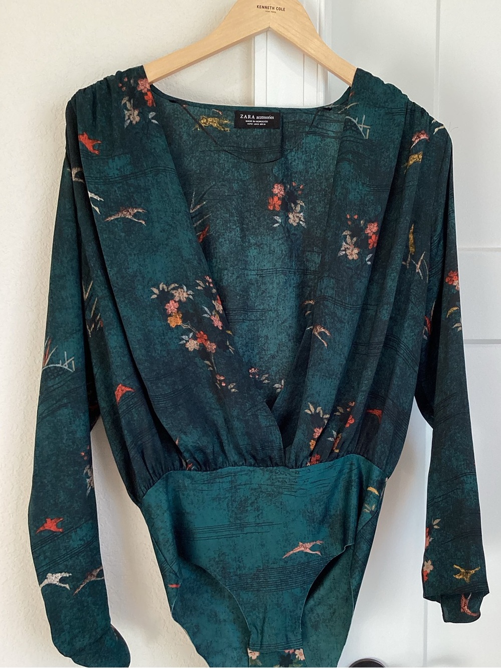 Zara Long Sleeve Blouse Bodysuit Faux Wrap New Size Medium Teal Green Floral